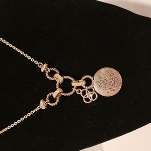 Cute silver color necklace
